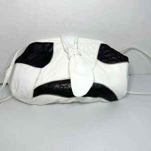 Vintage Black/White Patchwork Hindged awPurse/Handbag/Crossbody Croc Embossed